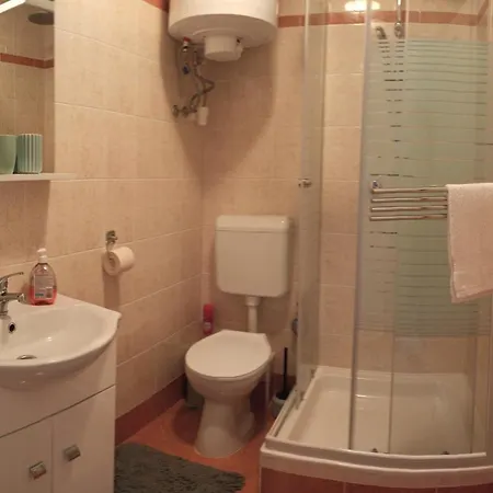 Angi Apartman- Nagyszeru Elhelyezkedes, Vendegkozpontu Szallashely-szolgaltatas * Harkány